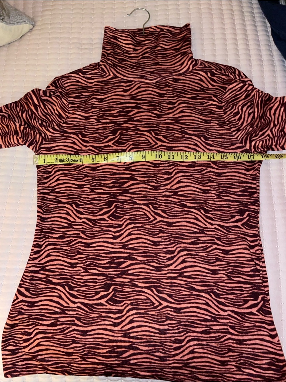 LOFT Medium Zebra Animal Print Mock Neck Turtleneck Top
